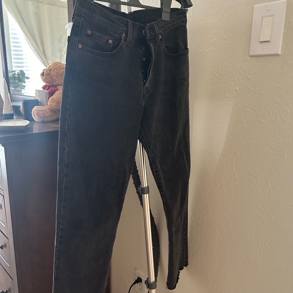 Levi’s Women’s 501 Crop Jeans in Black